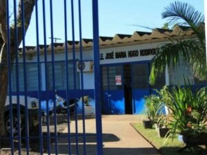 inseguranca:-camera-escondida-e-encontrada-em-banheiro-feminino-de-escola-estadual-em-campo-grande
