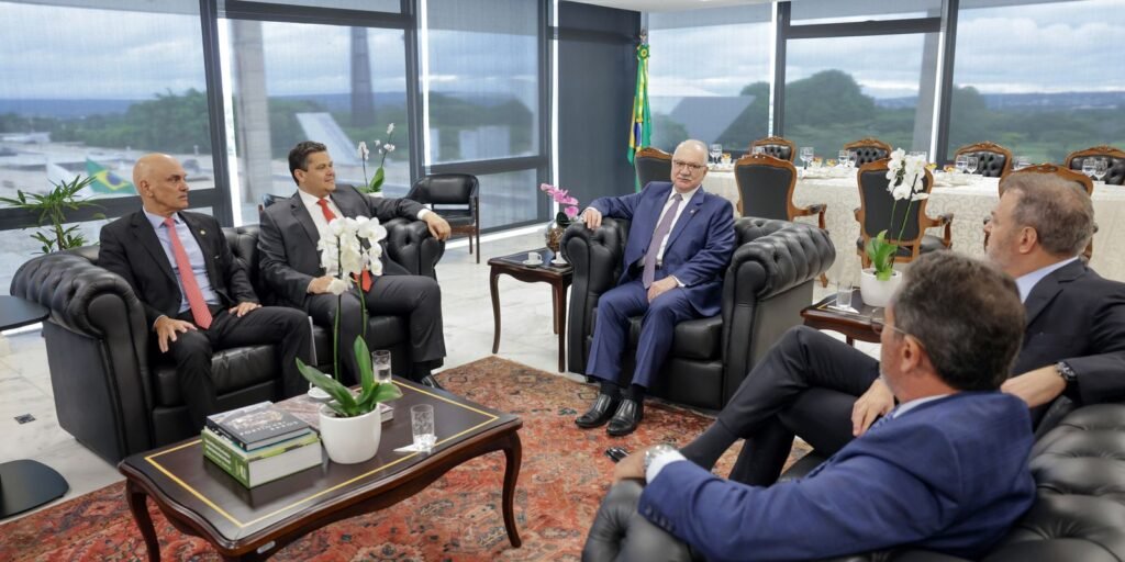 stf-e-congresso-fecham-acordo-por-regra-transicao-sobre-penduricalhos