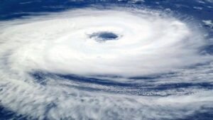 marco:-ciclone-ja-tem-data-para-atingir-o-brasil-com-chuva-e-ventos-de-100-km/h