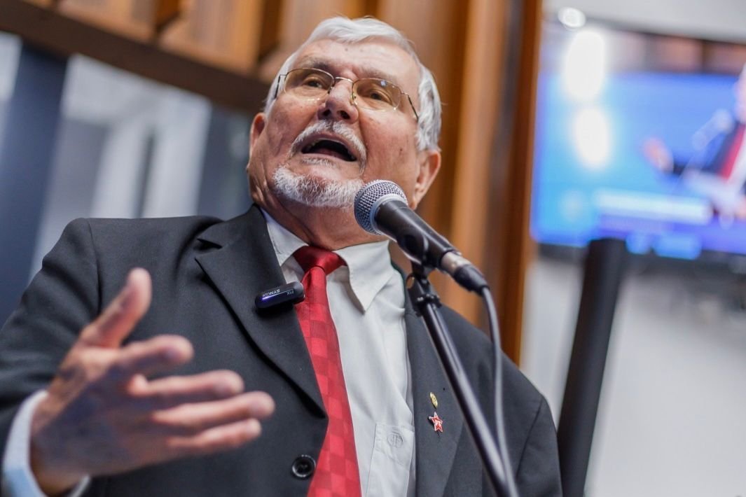 zeca-cobra-envio-urgente-de-medicamentos-para-aldeia-limao-verde