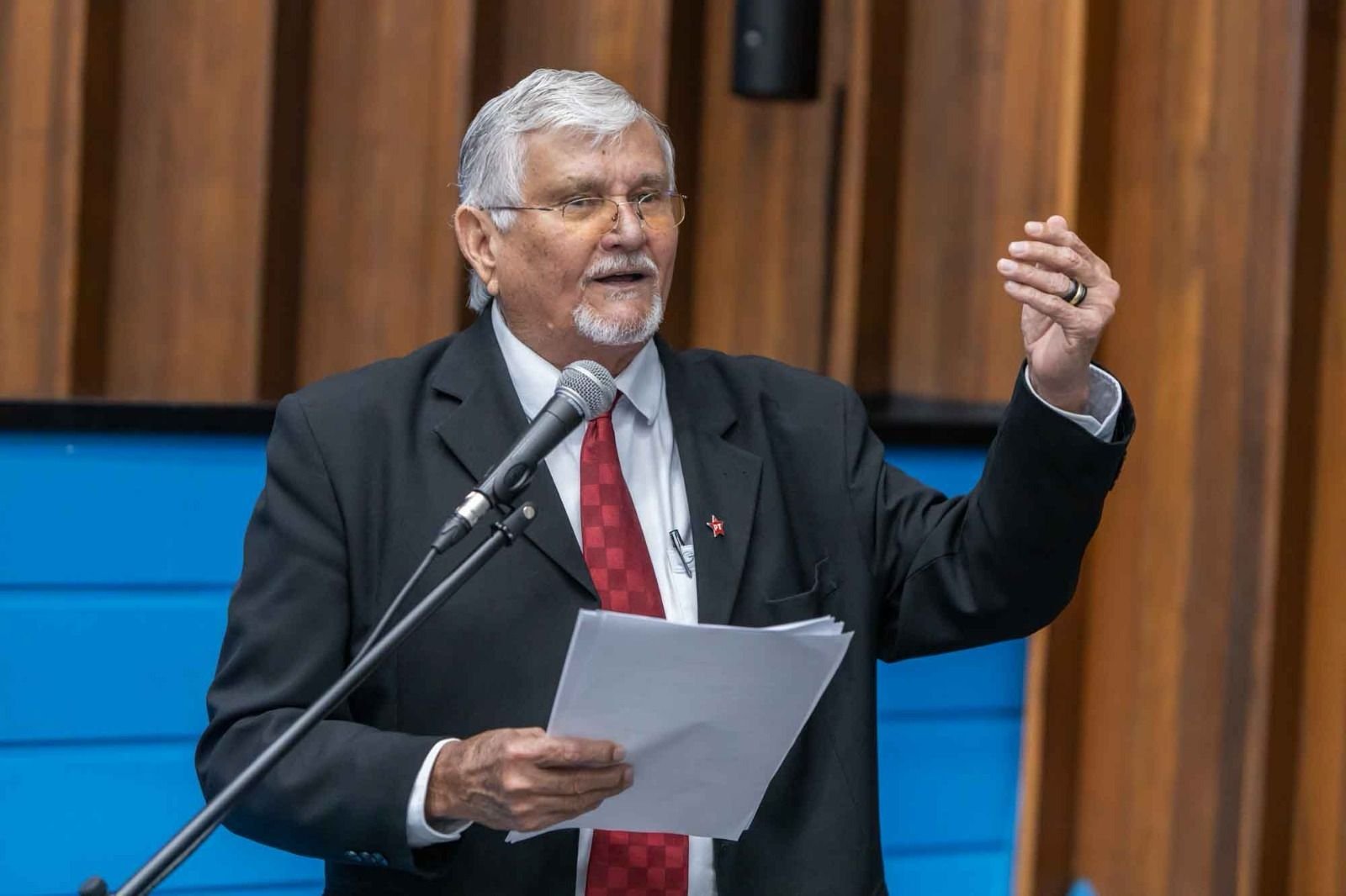 zeca-apresenta-mocao-de-aplauso-a-lula-em-reconhecimento-ao-programa-minha-casa-minha-vida