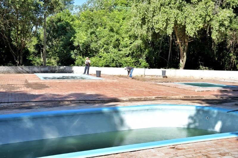 prefeitura-e-acea-iniciam-revitalizacao-da-colonia-de-ferias-em-aquidauana