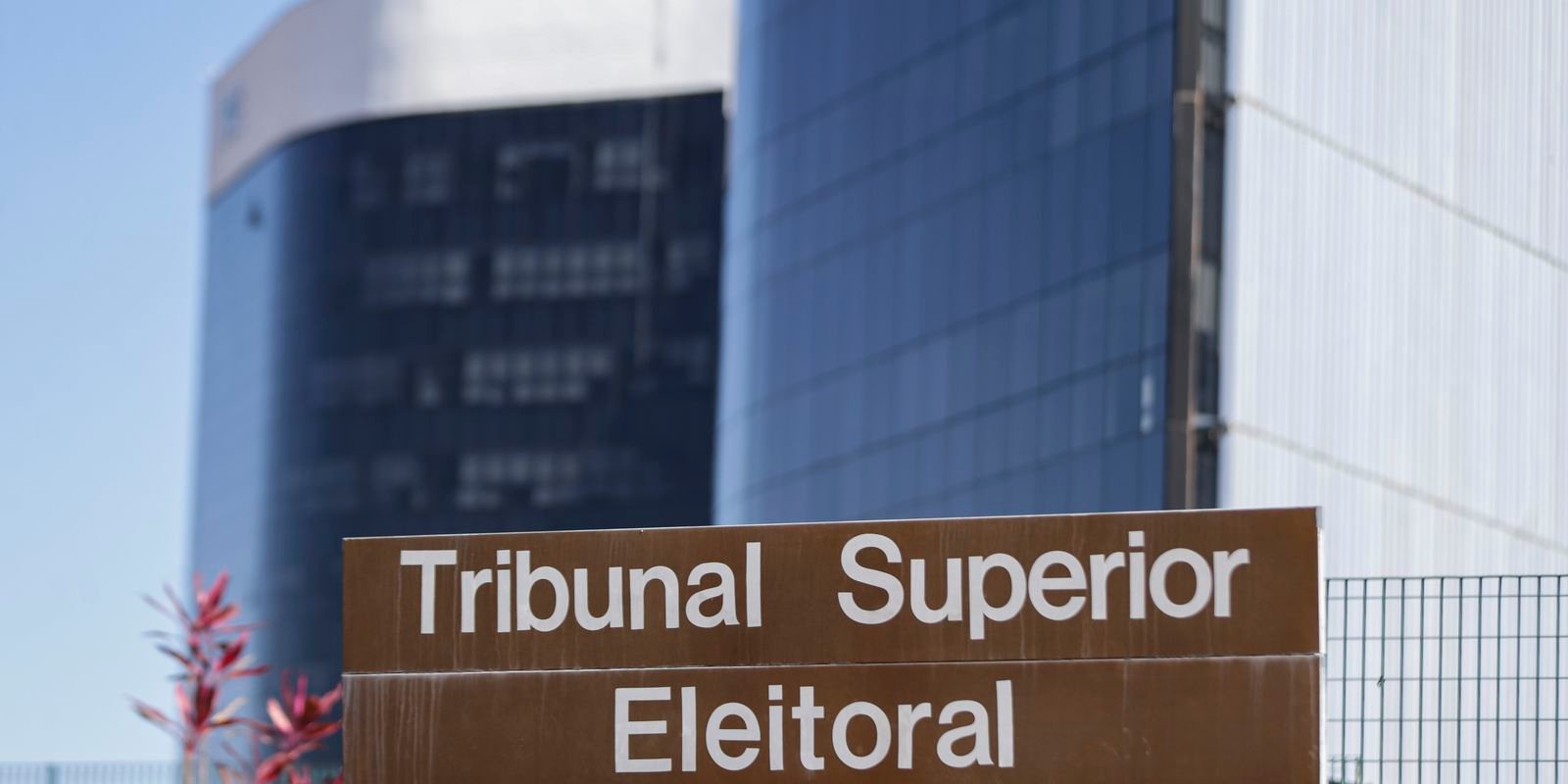 tse-tem-maioria-para-cassar-mandato-do-governador-de-roraima