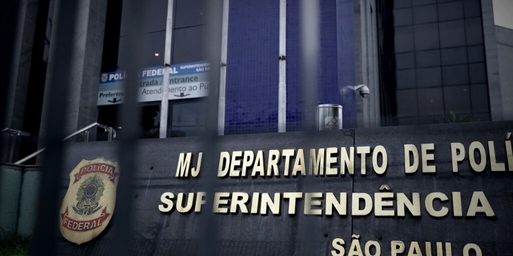 pai-de-daniel-vorcaro-e-preso-na-6a-fase-da-operacao-compiance-zero