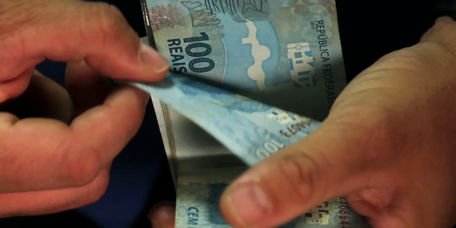 abono-salarial:-pagamento-para-nascidos-em-maio-e-junho-comeca-hoje