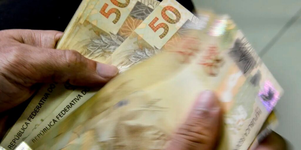 caixa-comeca-a-pagar-bolsa-familia-de-maio