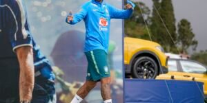 neymar-nao-viaja-com-selecao-para-cleveland;-segue-em-tratamento