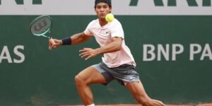 roland-garros:-luis-guto-miguel-bate-compatriota-e-vai-a-final-juvenil