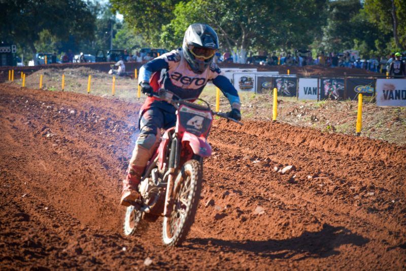 velocross-movimenta-aquidauana-e-reune-mais-de-100-pilotos-na-2a-etapa-da-copa-sul-mato-grossense-2026