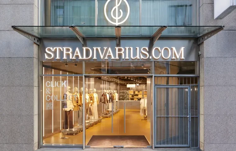 stradivarius-transforma-loja-em-showroom-exclusivo-de-click-&-collect