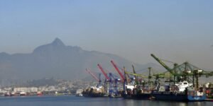 brasil-avalia-que-tarifaco-dos-eua-foi-politizado-mirando-eleicoes