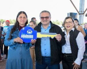 aquidauana-entrega-14-casas-populares,-anuncia-construcao-de-mais-65-moradias-e-amplia-investimentos-em-habitacao