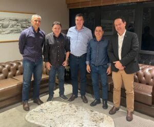 fauzi-declara-apoio-a-vanildo-neves-durante-encontro-com-eduardo-riedel
