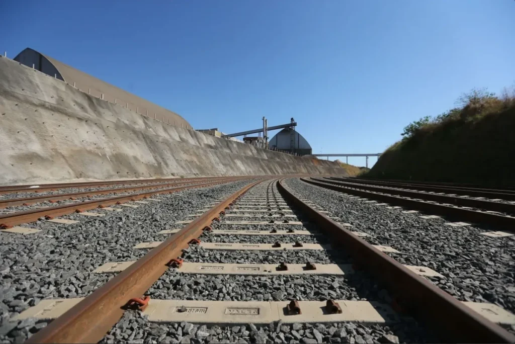 rumo-e-mrs-aparecem-como-favoritas-na-disputa-por-concessao-ferroviaria