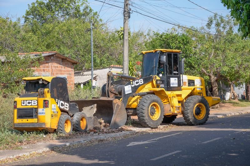 prefeitura-inicia-forca-tarefa-de-limpeza-por-nova-aquidauana-e-amplia-acao-para-outras-regioes