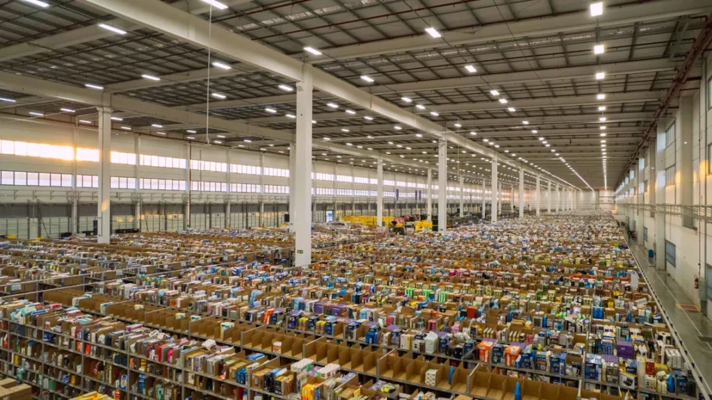amazon-inaugura-cd-no-parana-em-parceria-com-a-id-logistics