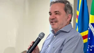vander-apoia-acao-de-fachin-para-estancar-crise-no-stf:-‘ninguem-esta-acima-da-lei’