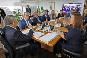 com-articulacao-de-vander-loubet,-governo-lula-destinara-r$-40-milhoes-para-salvar-campo-grande-do-caos