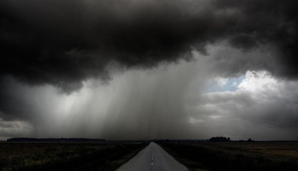 nova-frente-fria-traz-temporais-com-ventania-de-90-km/h-para-regioes-brasileiras