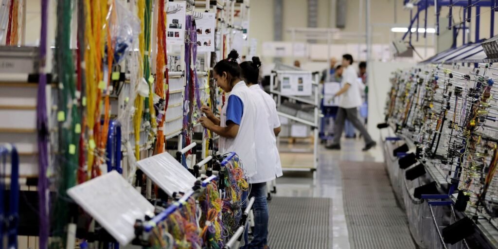 faturamento-da-industria-cai-3,5%-em-agosto,-informa-cni